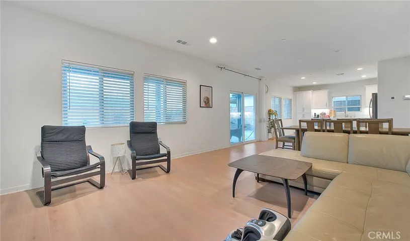 15678 Parry Peak Drive, Fontana, California 92336