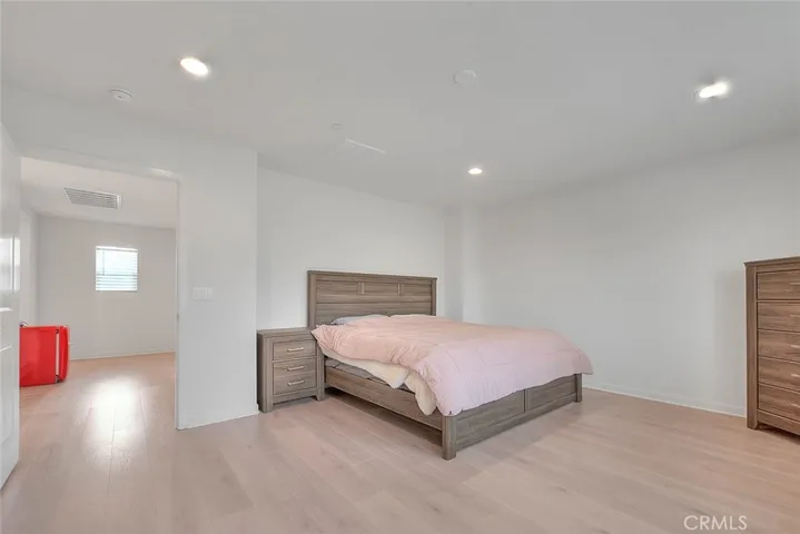 15678 Parry Peak Drive, Fontana, California 92336