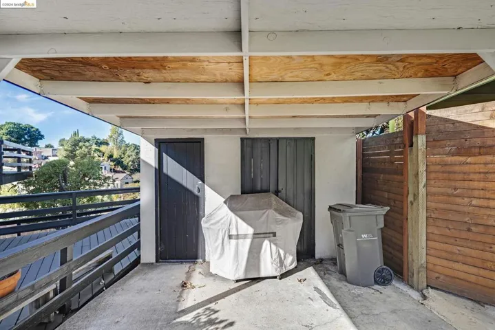 21 Kingsland Pl, Oakland, California 94619