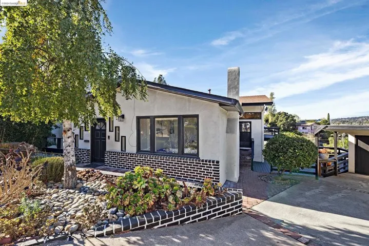 21 Kingsland Pl, Oakland, California 94619