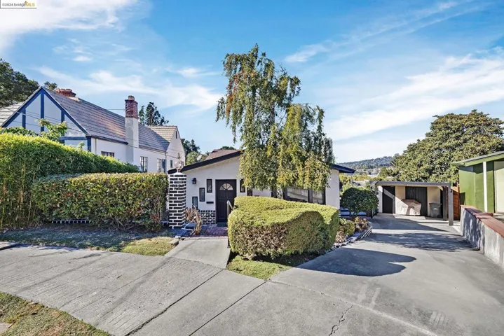 21 Kingsland Pl, Oakland, California 94619