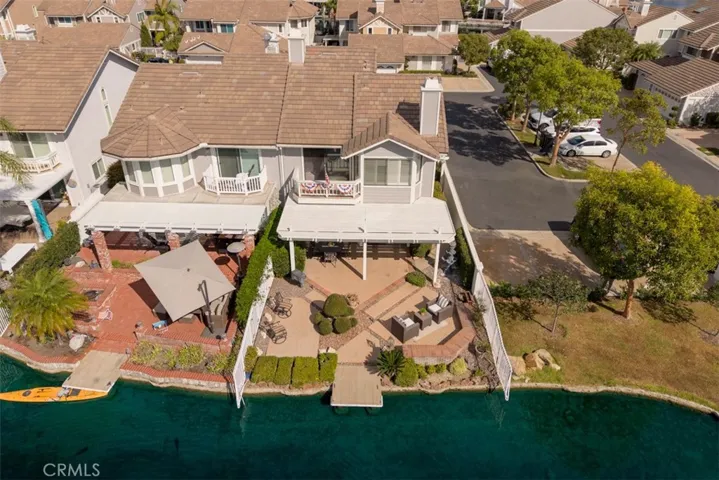 Beautiful waterfront location in the much-desire East Lake Shores of East Lake Village