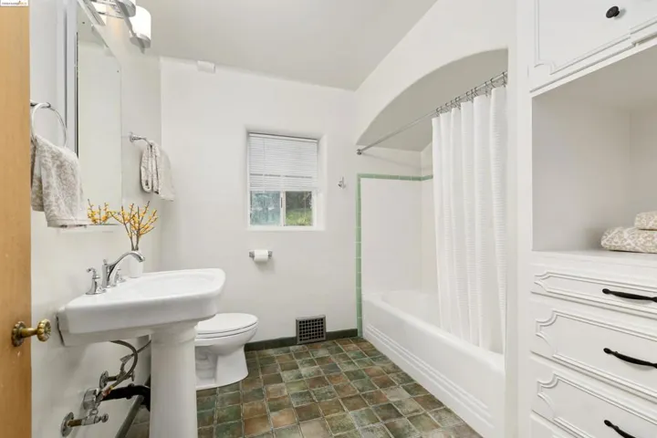 620 Cragmont Ave, Berkeley, California 94708