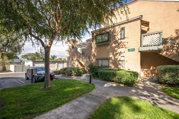 3561 W Greentree Circle F, Anaheim, California 92804