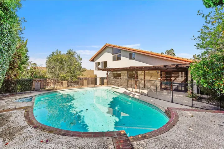 30435 Via Victoria, Rancho Palos Verdes, California 90275