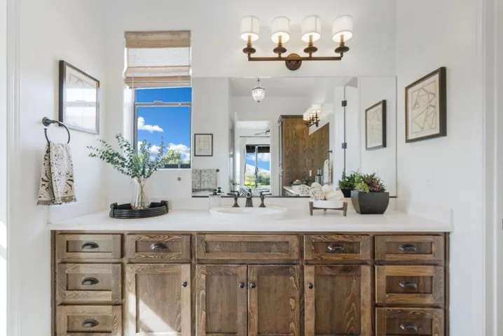 4021 Ashford Circle, Hollister, California 95023