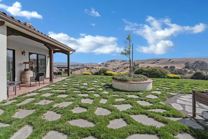 4021 Ashford Circle, Hollister, California 95023