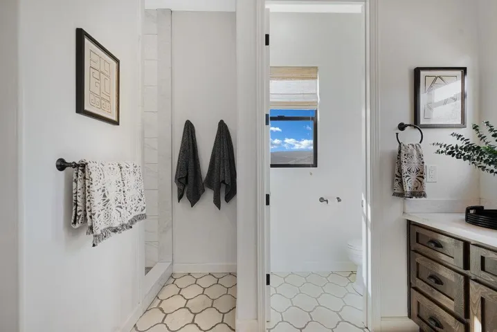 4021 Ashford Circle, Hollister, California 95023