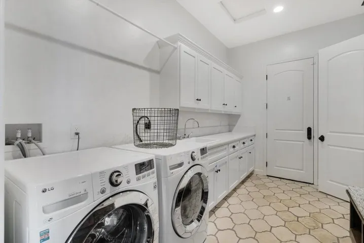 4021 Ashford Circle, Hollister, California 95023