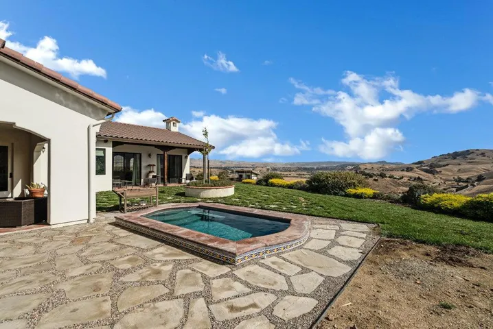 4021 Ashford Circle, Hollister, California 95023