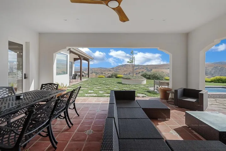 4021 Ashford Circle, Hollister, California 95023