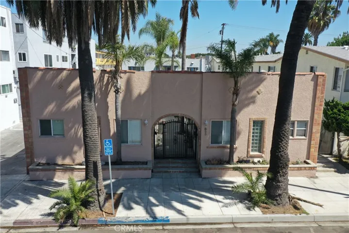 833 E 1st Street, Long Beach, California 90802