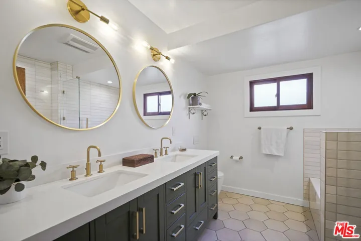1701 N Avenue 56, Los Angeles, California 90042