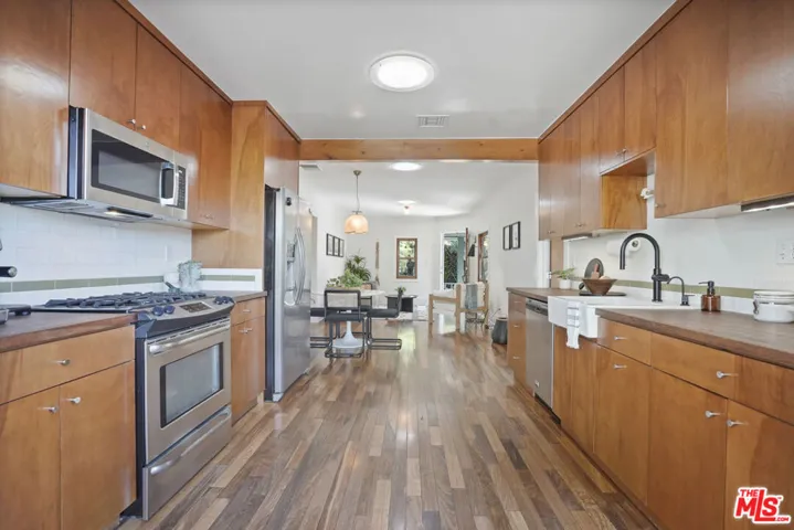 1701 N Avenue 56, Los Angeles, California 90042