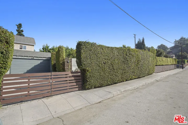 1701 N Avenue 56, Los Angeles, California 90042