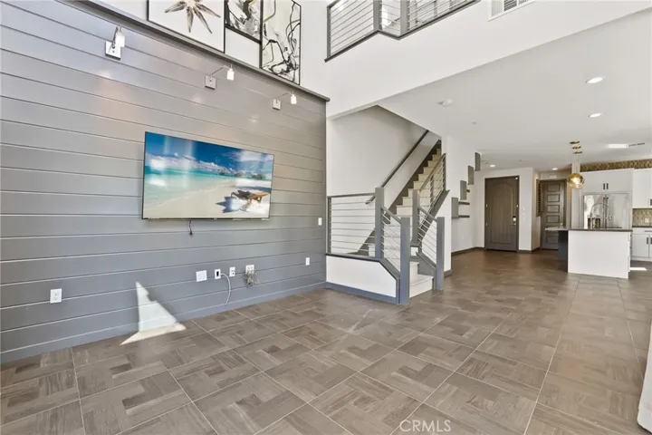 302 Finch, Lake Forest, California 92630