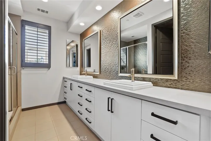 302 Finch, Lake Forest, California 92630