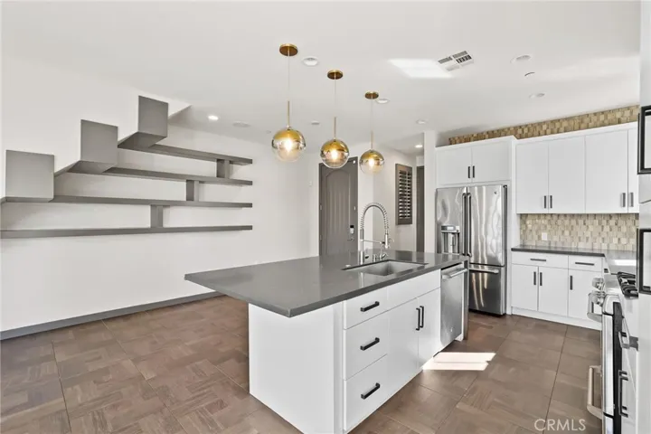 302 Finch, Lake Forest, California 92630