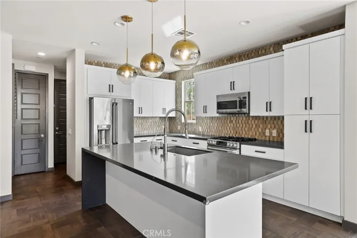 302 Finch, Lake Forest, California 92630