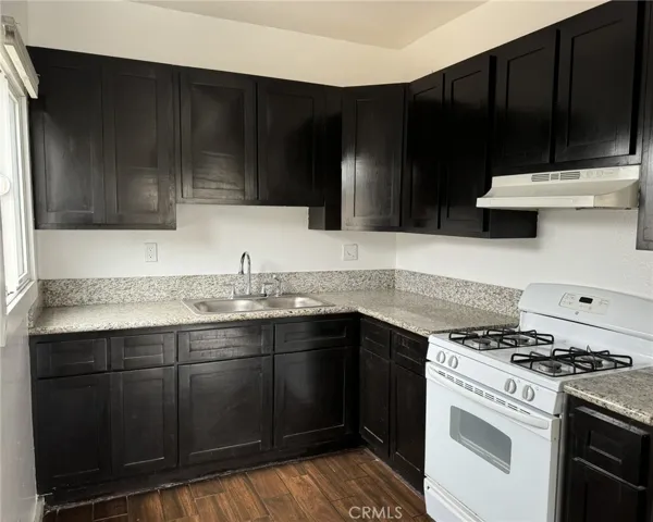 1135 E 3rd Street, Long Beach, California 90802
