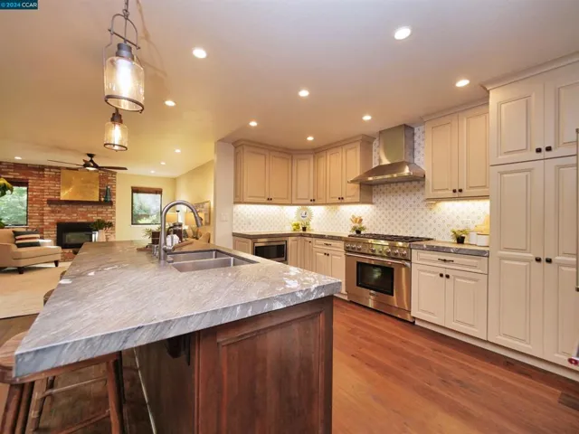 2155 Pleasant Hill Road, Pleasant Hill, California 94523-3509