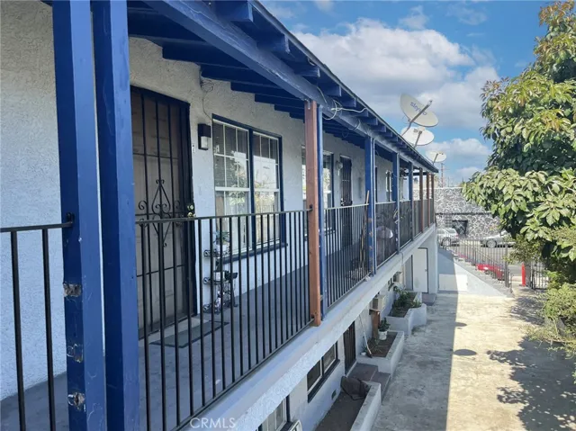 1930 E 7th Street, Long Beach, California 90813