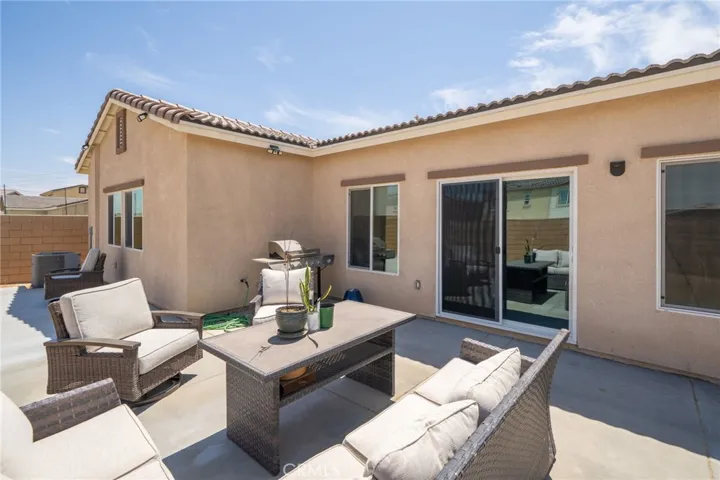 13332 Via Palma Road, Victorville, California 92392
