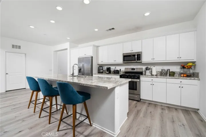 13332 Via Palma Road, Victorville, California 92392