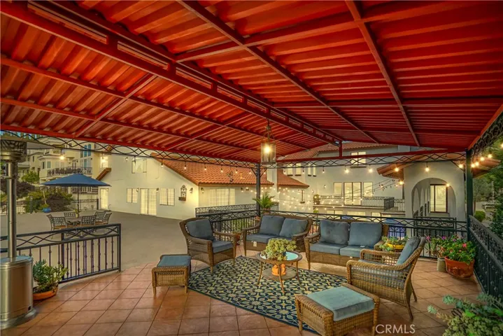 Elevated Patio to relax and enjoy cozy sunsets