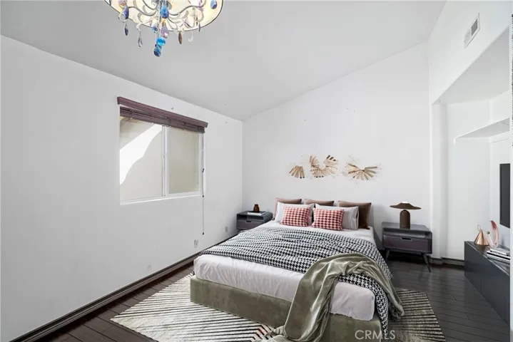 upstairs En-suite
