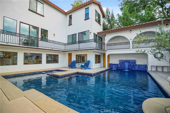 Salt water pool