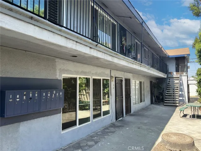2521 E 7th Street, Long Beach, California 90804