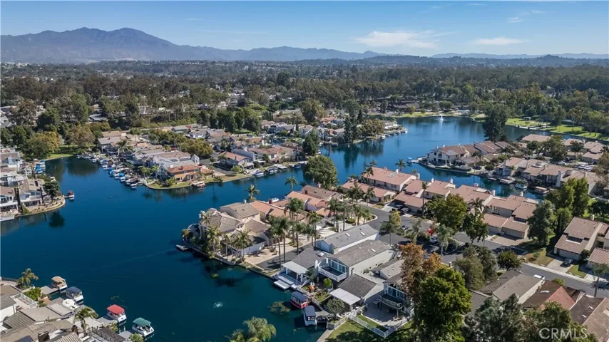 21945 Cayuga Lane, Lake Forest, California 92630