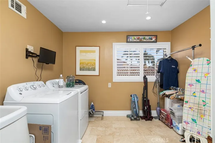 21945 Cayuga Lane, Lake Forest, California 92630