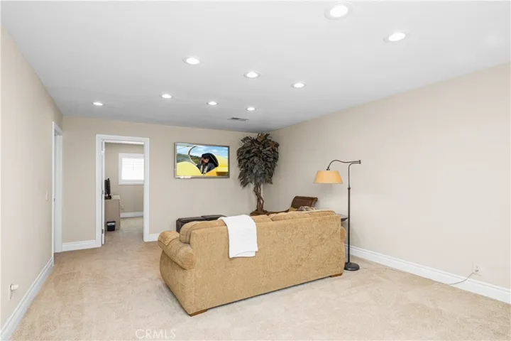 21945 Cayuga Lane, Lake Forest, California 92630