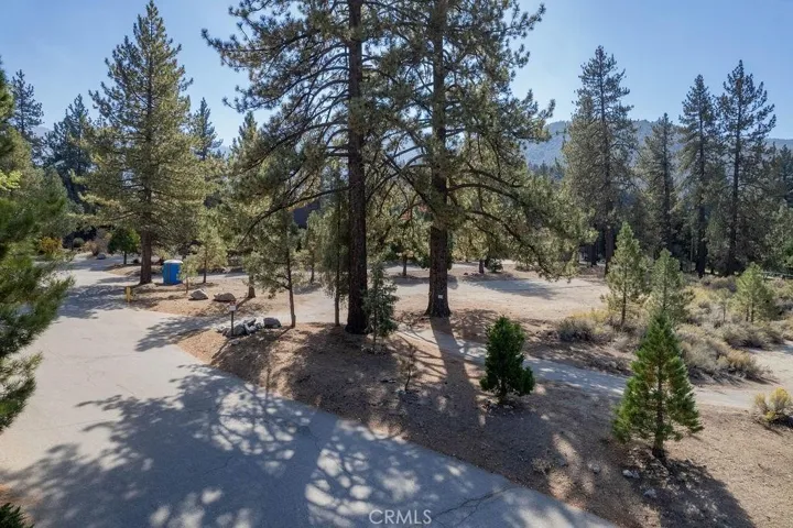 16330 Mil Potrero, Pine Mountain Club, California 93222