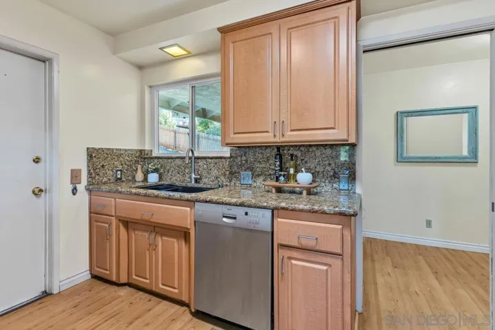 9273 Camino Paz Ln, La Mesa, California 91941
