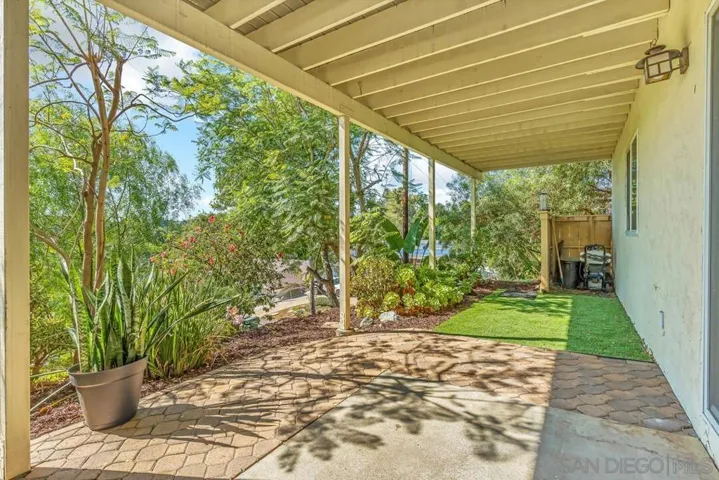 9273 Camino Paz Ln, La Mesa, California 91941