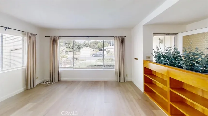 1140 E Maple Avenue, Orange, California 92866
