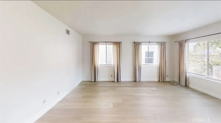 1140 E Maple Avenue, Orange, California 92866
