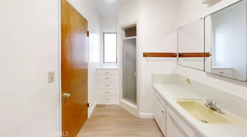1140 E Maple Avenue, Orange, California 92866