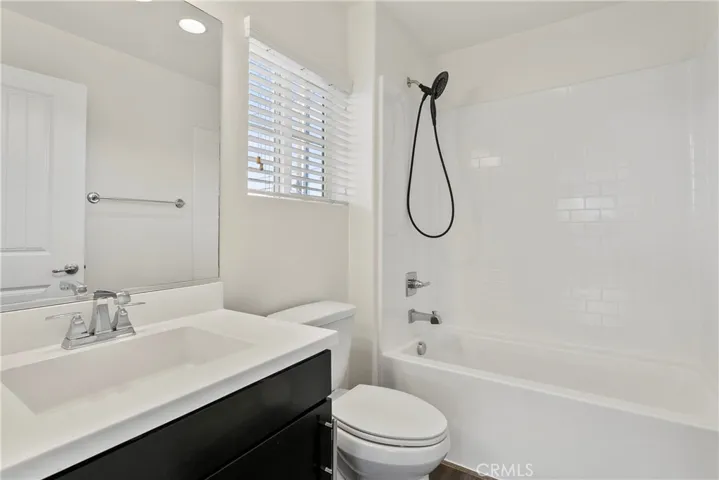 2nd bathroom