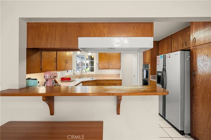 Kitchen Breakfast Bar