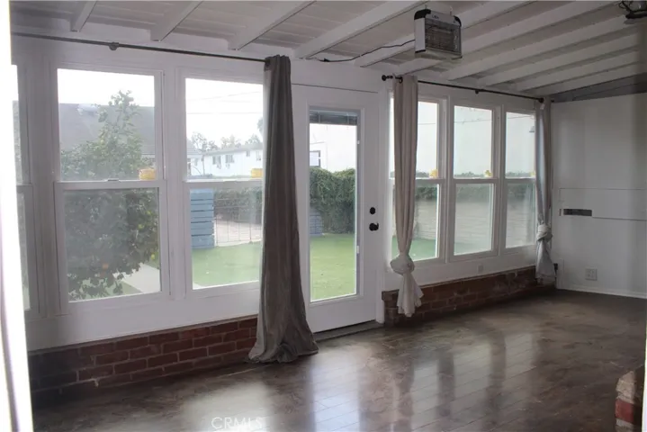 520 W Commonwealth Avenue, Fullerton, California 92832