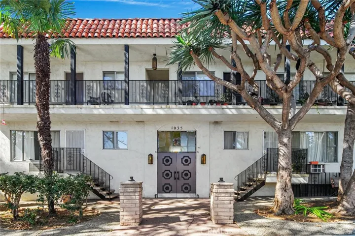 1035 N Hayworth Avenue, West Hollywood, California 90046