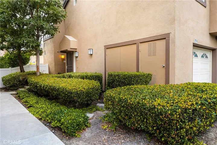 1014 S Country Glen Way, Anaheim Hills, California 92808