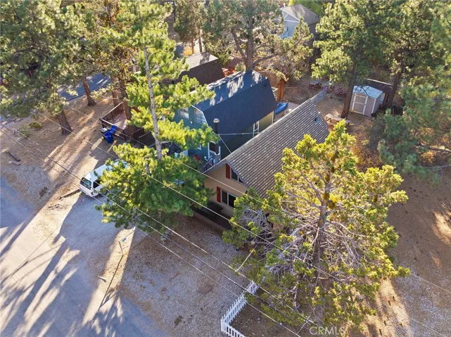 688 San Bernardino Ave, Sugarloaf, California 92386
