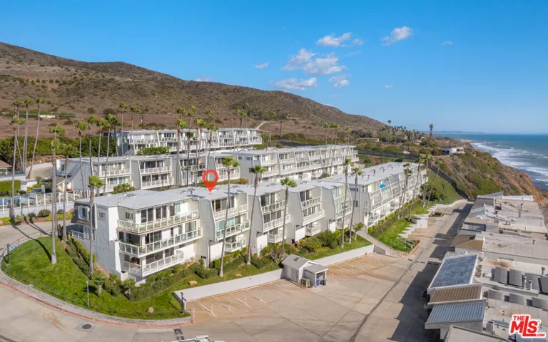 11906 Whitewater Lane, Malibu, California 90265