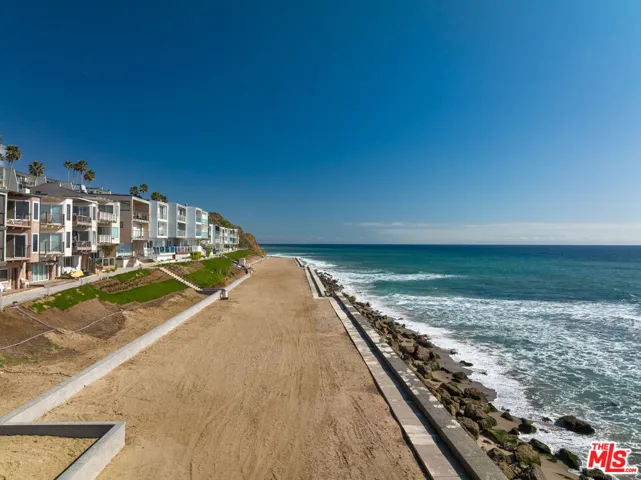 11906 Whitewater Lane, Malibu, California 90265