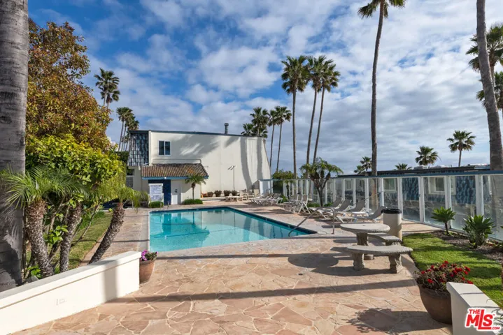 11906 Whitewater Lane, Malibu, California 90265
